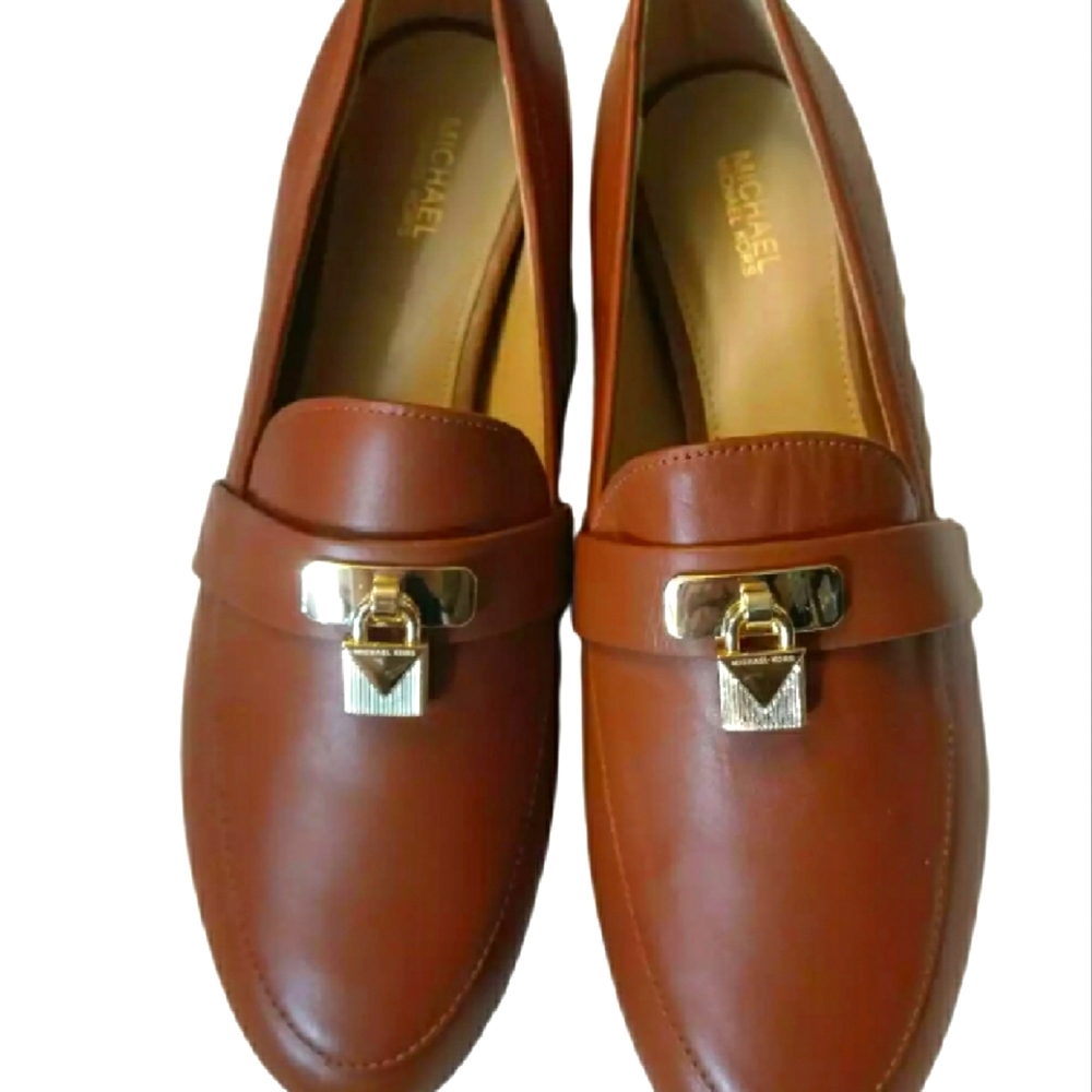 BNWOT Michael Kors light brown leather slip on flats sz8.5